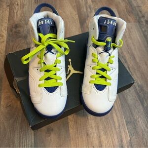 Air Jordan 6 Retro Fierce Green Kids Size 5.5 Youth